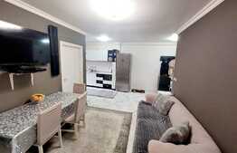 Apartament 3 camere de lux , 50 mp, parcare, zona Florilor