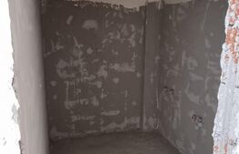 Apartament 2 camere, 50 mp, semifinisat, terasa 12 mp, zona Sub Cetate!