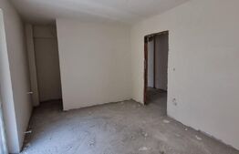 Apartament 3 camere, 72 mp, semifinisat, gradina 50 mp, zona Sub Cetate