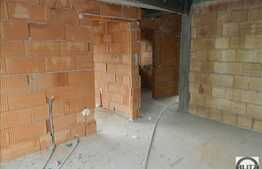 Vanzare apartament 3 camere, 78.38 mp la 2 minute de E60! Semifinisat!