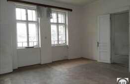 4 camere, 144 mp, gradina 428 mp, zona strazii Decebal