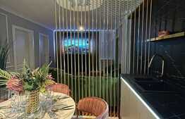 Ultra lux! Apartament 2 camere, balcon, parcare! Zona centrala