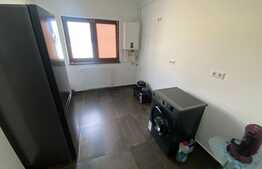 Apartament de 2 camere, 53 mp, decomandat, gradina proprie, zona Bartolomeu 