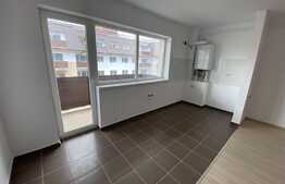 Garsoniera de 38 mp, incalzire in pardoseala, loc de parcare, zona Sanpetru