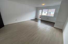 Garsoniera de 38 mp, incalzire in pardoseala, loc de parcare, zona Sanpetru