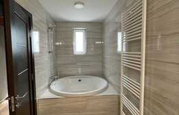 Penthouse 3 camere, 98 mp utili, mobilat/utilat modern, doua terase generoase cu view panoramic, zona Tractoru