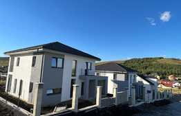 Casa individuala de vanzare, CF, 150 mp utili, 500 mp teren, Campenesti 