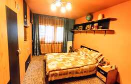 Apartament de 3 camere decomandate, 65 mp, balcon, zona Arinilor