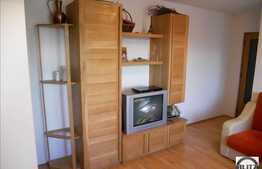 De inchiriat apartament 3 camere, 45 mp, zona Piata Hermes