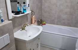 Apartament de 3 camere, 52 mp, modern, zona VIVO