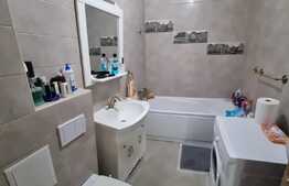 Apartament de 3 camere, 52 mp, modern, zona VIVO