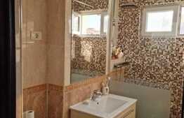 Apartament de 2 camere, 54 mp, zona Garii