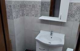 Apartament 3 camere, semidecomandat, 66 mp, zona Parang