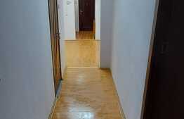 Apartament 3 camere, semidecomandat, 66 mp, zona Parang