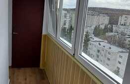 Apartament 3 camere, semidecomandat, 66 mp, zona Parang