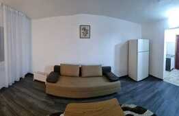 Garsonieră, etaj intermediar, zona Bartolomeu