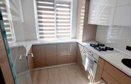 Apartament modern de 3 camere, 80 mp, 2 bai, zona Vivo