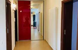 Apartament spatios, 3 camere, 100 mp, garaj, terasa, zona Lidl