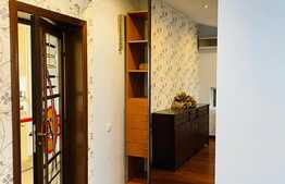 Apartament spatios, 3 camere, 100 mp, garaj, terasa, zona Lidl