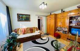 Reducere de toamna! Apartament de 3 camere, 47 mp, etaj intermediar, zona Parang 