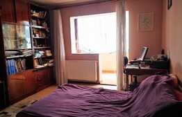 Apartament de 3 camere, decomandat, zona Astra