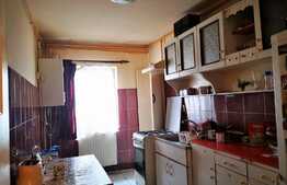 Apartament de 3 camere, decomandat, zona Astra