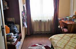 Apartament de 3 camere, decomandat, zona Astra