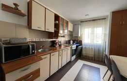 Apartament de 3 camere, 64 mp, parcare, zona strazii Intre Lacuri