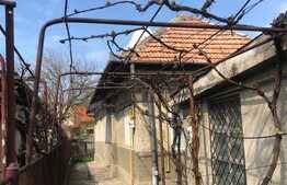 Casa individuala pe un singur nivel, zona Piata 1 Mai