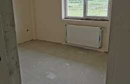 Apartament de 2 camere semifinisat, 42 mp, parcare ,zona Terra