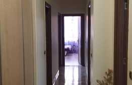 Apartament 3 camere, 82mp, in Isaran pretabil pentru afacere 