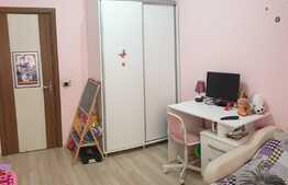 Apartament 3 camere, 82mp, in Isaran pretabil pentru afacere 