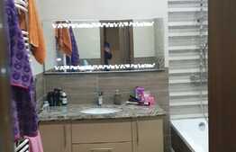 Apartament 3 camere, 82mp, in Isaran pretabil pentru afacere 