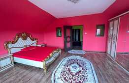 Casa spatioasa cu 600 mp teren, Tarlungeni