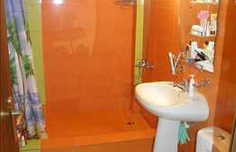 De vanzare apartament cu 2 camere, mobilat complet