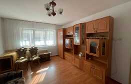 Apartament 3 camere, decomandat, 70 mp, zona strazii Bucuresti