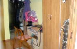 Vanzare garsoniera, 16 mp utili, boxa la subsol, zona Real!