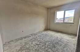 Apartament 3 camere, 64 mp, semidecomandat, zona Teilor