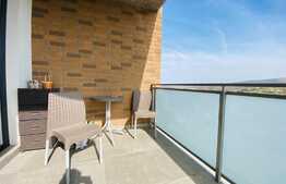 Apartament de 2 camere, modern, garaj, AC, zona Grand Hotel Italia