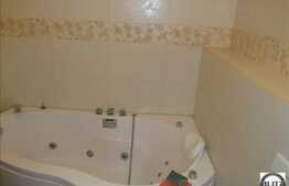 Vanzare 2 camere, 56 mp, terasa de 18 mp, zona Oncos, etaj intermediar!