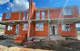 Duplex de 101 mp, 250 teren, terasa circulabila, zona Avram Iancu 