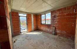 Duplex de 101 mp, 250 teren, terasa circulabila, zona Avram Iancu 