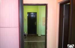 In zona Real, apartament la mansarda, 41 mp 2 camere semidecomandate