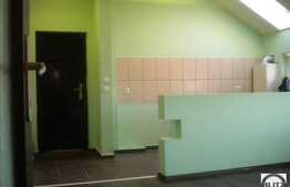 In zona Real, apartament la mansarda, 41 mp 2 camere semidecomandate