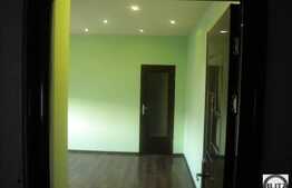 In zona Real, apartament la mansarda, 41 mp 2 camere semidecomandate