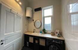 Garsoniera spatioasa, 43 mp, lux, curte, zona strazii Bucuresti