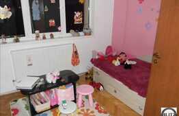 Apartament 3 camere,70 mp utili, zona Profi, loc parcare si boxa inclusa