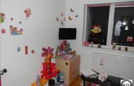 Apartament 3 camere,70 mp utili, zona Profi, loc parcare si boxa inclusa