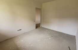 Apartament 2 camere, parcare subterana, zona Sub cetate