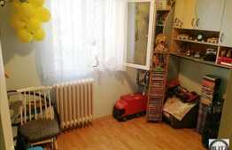 Vanzare apartament, 4 camere, 78 mp, boxa subsol, zona strazii Fabricii